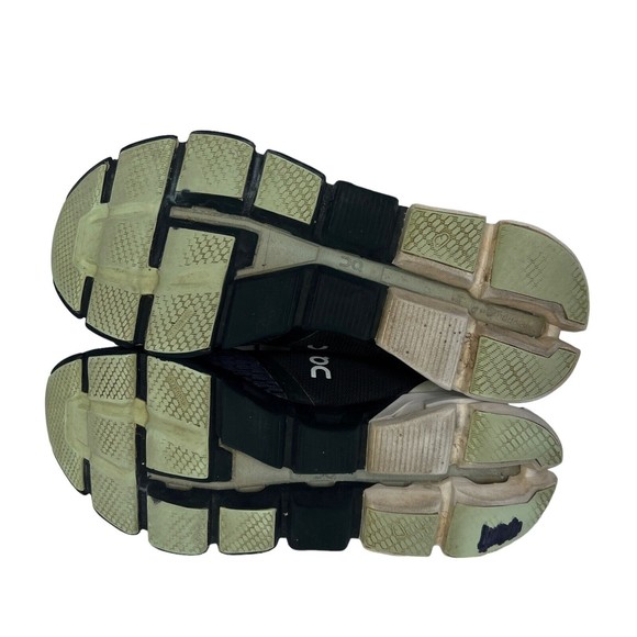 ON Cloudflyer Womens Size 9 Running Shoes Black White Mint Green - Picture 8 of 12